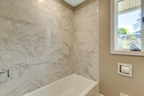 8 Paulette Dr, Danvers, MA 01923 photo 13