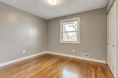 8 Paulette Dr, Danvers, MA 01923 photo 14