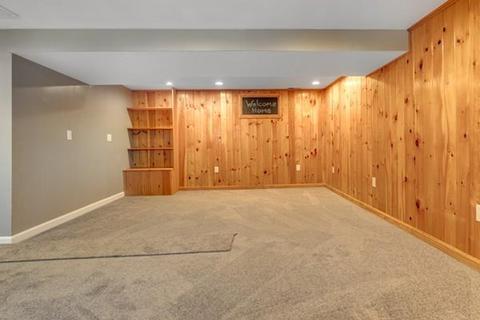 8 Paulette Dr, Danvers, MA 01923 photo 15