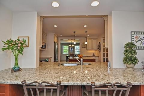 24 Pilgrim Rd, Wellesley, MA 02481 photo 9