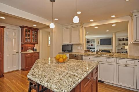 24 Pilgrim Rd, Wellesley, MA 02481 photo 8