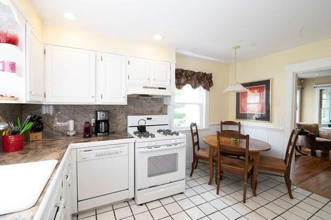 25 Morse Ave, Dedham, MA 02026 photo 7