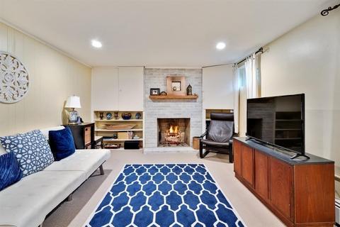 11 Glover Rd, Needham, MA 02494 photo 16