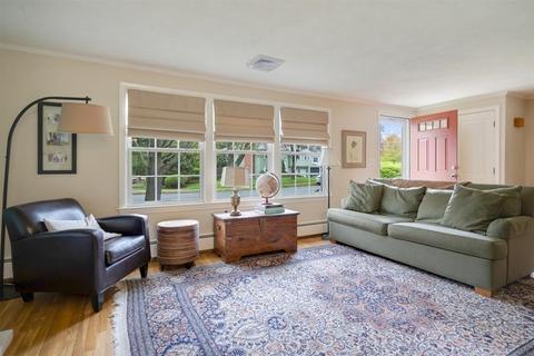 11 Glover Rd, Needham, MA 02494 photo 7