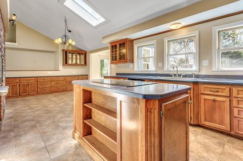 435 Oakland Rd, Barnstable, MA 02601 photo 3