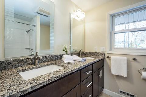 72 Pleasant Cir, Canton, MA 02021 photo 25