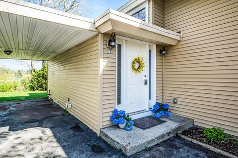 72 Pleasant Cir, Canton, MA 02021 photo 7