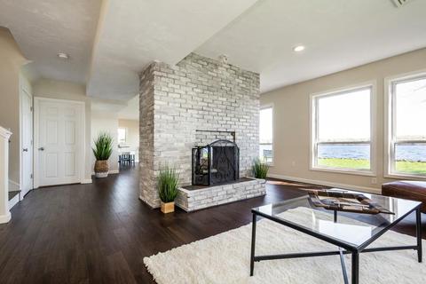 72 Pleasant Cir, Canton, MA 02021 photo 10