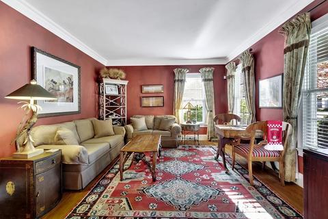 46 Arch St, Needham, MA 02492 photo 4