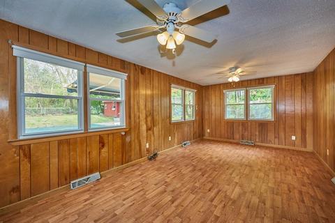 687 Bradley Rd, Springfield, MA 01109 photo 24