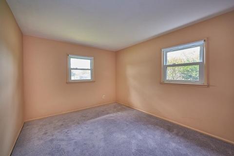 687 Bradley Rd, Springfield, MA 01109 photo 11
