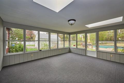 687 Bradley Rd, Springfield, MA 01109 photo 25