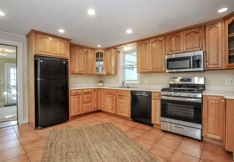1 Crowes Ln, Hingham, MA 02043 photo 21