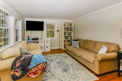 8 Williams Ave, Dedham, MA 02026 photo 4