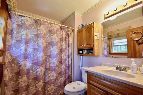 47 Bigelow Rd, Webster, MA 01570 photo 17