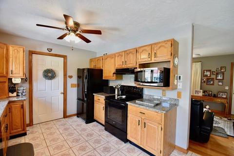 47 Bigelow Rd, Webster, MA 01570 photo 5