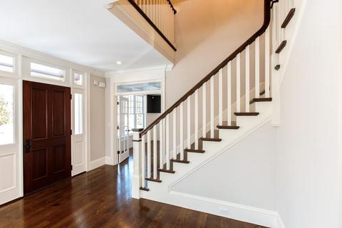 90 Monadnock Rd, Wellesley, MA 02481 photo 3