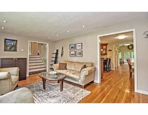 48 Arcadia Ave, Reading, MA 01867 photo 4