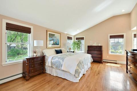 516 Central Ave, Needham, MA 02494 photo 13