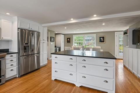 30 Spring Rd, Weston, MA 02493 photo 4