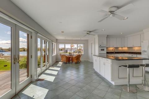 33 Riverview Ave, Danvers, MA 01923 photo 13