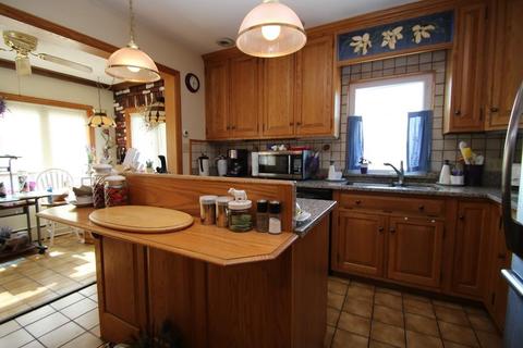 25 Eustis St, Saugus, MA 01906 photo 7