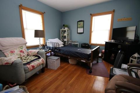 25 Eustis St, Saugus, MA 01906 photo 14