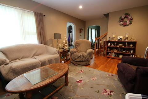 25 Eustis St, Saugus, MA 01906 photo 11