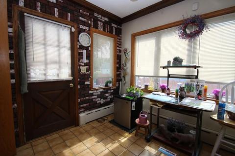 25 Eustis St, Saugus, MA 01906 photo 8