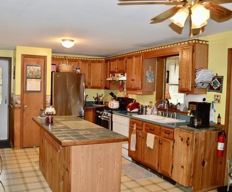 73 Cobb Rd, Athol, MA 01331 photo 3