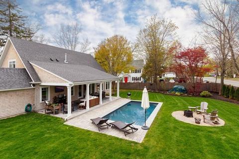 1 Neal Rd, Danvers, MA 01923 photo 2