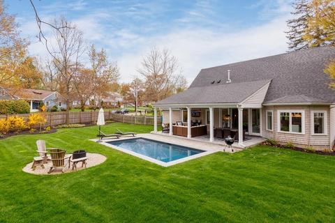 1 Neal Rd, Danvers, MA 01923 photo 1