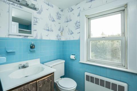 18 Robert Rd, Marblehead, MA 01945 photo 14
