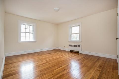 18 Robert Rd, Marblehead, MA 01945 photo 12