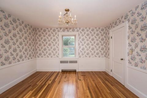 18 Robert Rd, Marblehead, MA 01945 photo 5