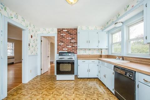 18 Robert Rd, Marblehead, MA 01945 photo 7