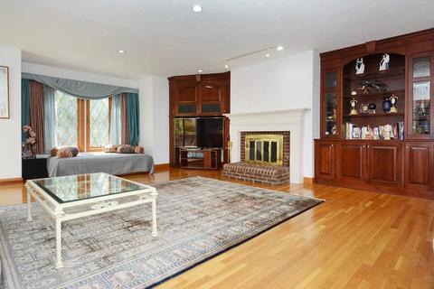 5 Buttonwood Ln, Danvers, MA 01923 photo 8