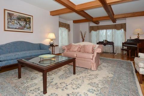 5 Buttonwood Ln, Danvers, MA 01923 photo 6