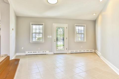 20 Melbourne Ave, Reading, MA 01867 photo 5
