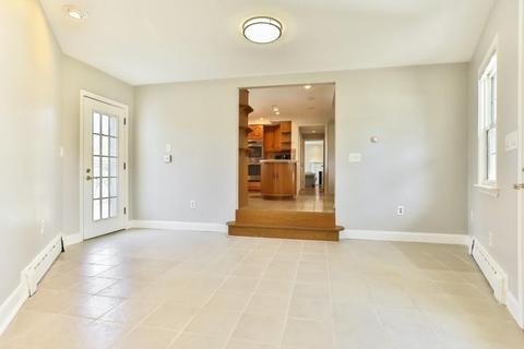 20 Melbourne Ave, Reading, MA 01867 photo 6