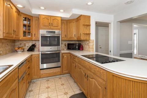 20 Melbourne Ave, Reading, MA 01867 photo 7