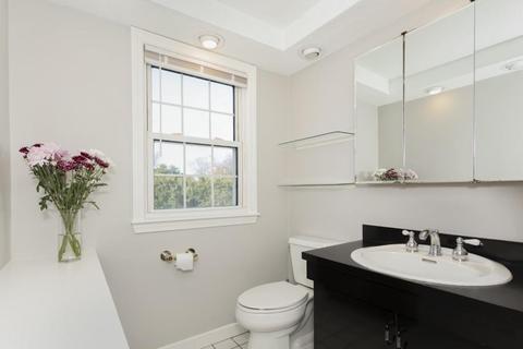 20 Melbourne Ave, Reading, MA 01867 photo 13