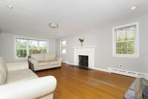 20 Melbourne Ave, Reading, MA 01867 photo 11