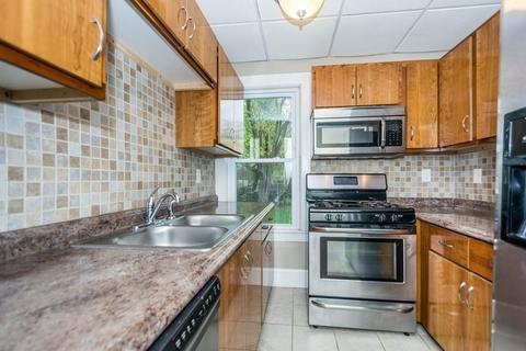 76 School St, Dracut, MA 01826 photo 9