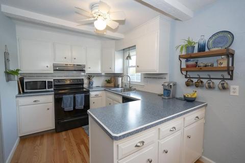 14 Rachael St, Springfield, MA 01129 photo 8