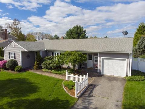14 Rachael St, Springfield, MA 01129 photo 1