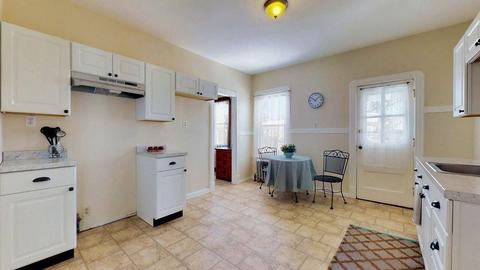 43 Longfellow Ter, Springfield, MA 01108 photo 3