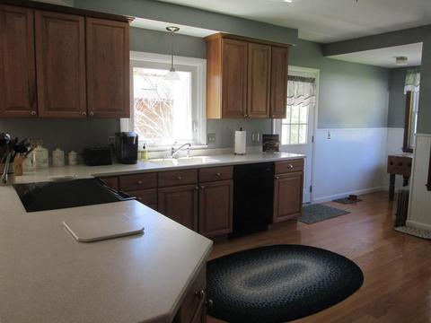 298 Moore St, Chicopee, MA 01013 photo 9