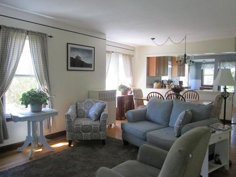 298 Moore St, Chicopee, MA 01013 photo 3