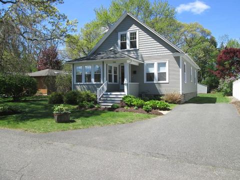 298 Moore St, Chicopee, MA 01013 photo 1